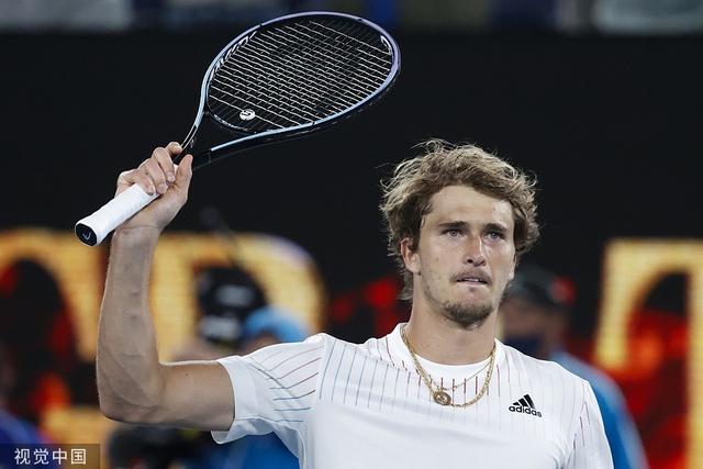 曾凡博14分首钢不敌深圳 萨林杰28+13顾全15分